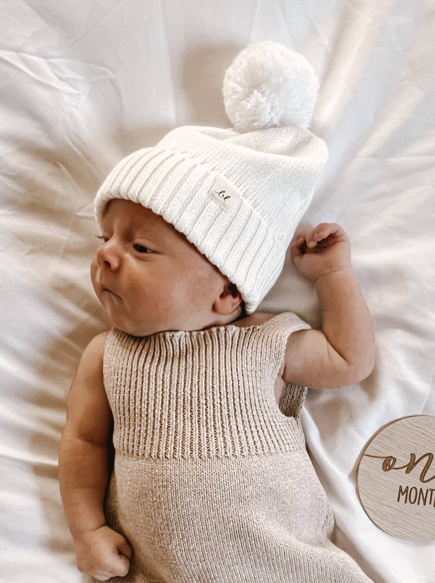 Luna + Luca Pom Beanie - White: 0-3m / White